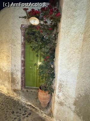 [P14] Pyrgos, Santorini » foto by andreeavro
 - 
<span class="allrVoted glyphicon glyphicon-heart hidden" id="av1487818"></span>
<a class="m-l-10 hidden" id="sv1487818" onclick="voting_Foto_DelVot(,1487818,1177)" role="button">șterge vot <span class="glyphicon glyphicon-remove"></span></a>
<a id="v91487818" class=" c-red"  onclick="voting_Foto_SetVot(1487818)" role="button"><span class="glyphicon glyphicon-heart-empty"></span> <b>LIKE</b> = Votează poza</a> <img class="hidden"  id="f1487818W9" src="/imagini/loader.gif" border="0" /><span class="AjErrMes hidden" id="e1487818ErM"></span>