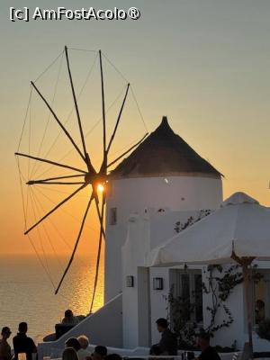 [P09] Oia » foto by andreeavro
 - 
<span class="allrVoted glyphicon glyphicon-heart hidden" id="av1487813"></span>
<a class="m-l-10 hidden" id="sv1487813" onclick="voting_Foto_DelVot(,1487813,1177)" role="button">șterge vot <span class="glyphicon glyphicon-remove"></span></a>
<a id="v91487813" class=" c-red"  onclick="voting_Foto_SetVot(1487813)" role="button"><span class="glyphicon glyphicon-heart-empty"></span> <b>LIKE</b> = Votează poza</a> <img class="hidden"  id="f1487813W9" src="/imagini/loader.gif" border="0" /><span class="AjErrMes hidden" id="e1487813ErM"></span>