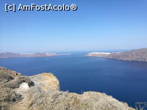 [P29] Caldera între Imerovigli și Oia » foto by crismis
 - 
<span class="allrVoted glyphicon glyphicon-heart hidden" id="av1040464"></span>
<a class="m-l-10 hidden" id="sv1040464" onclick="voting_Foto_DelVot(,1040464,1177)" role="button">șterge vot <span class="glyphicon glyphicon-remove"></span></a>
<a id="v91040464" class=" c-red"  onclick="voting_Foto_SetVot(1040464)" role="button"><span class="glyphicon glyphicon-heart-empty"></span> <b>LIKE</b> = Votează poza</a> <img class="hidden"  id="f1040464W9" src="/imagini/loader.gif" border="0" /><span class="AjErrMes hidden" id="e1040464ErM"></span>