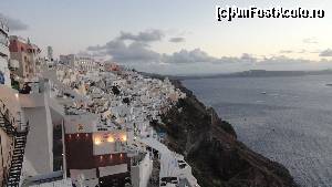 P21 [SEP-2014] Se lasa seara in Fira Santorini