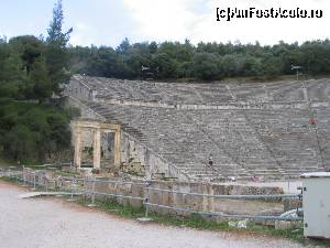 [P01] Teatrul din Epidaurus » foto by Michi
 - 
<span class="allrVoted glyphicon glyphicon-heart hidden" id="av618188"></span>
<a class="m-l-10 hidden" id="sv618188" onclick="voting_Foto_DelVot(,618188,1227)" role="button">șterge vot <span class="glyphicon glyphicon-remove"></span></a>
<a id="v9618188" class=" c-red"  onclick="voting_Foto_SetVot(618188)" role="button"><span class="glyphicon glyphicon-heart-empty"></span> <b>LIKE</b> = Votează poza</a> <img class="hidden"  id="f618188W9" src="/imagini/loader.gif" border="0" /><span class="AjErrMes hidden" id="e618188ErM"></span>