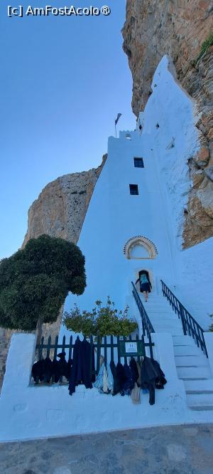 [P78] Intrarea în Mănăstirea Chozoviotissa, Amorgos » foto by irinad
 - 
<span class="allrVoted glyphicon glyphicon-heart hidden" id="av1484294"></span>
<a class="m-l-10 hidden" id="sv1484294" onclick="voting_Foto_DelVot(,1484294,1227)" role="button">șterge vot <span class="glyphicon glyphicon-remove"></span></a>
<a id="v91484294" class=" c-red"  onclick="voting_Foto_SetVot(1484294)" role="button"><span class="glyphicon glyphicon-heart-empty"></span> <b>LIKE</b> = Votează poza</a> <img class="hidden"  id="f1484294W9" src="/imagini/loader.gif" border="0" /><span class="AjErrMes hidden" id="e1484294ErM"></span>