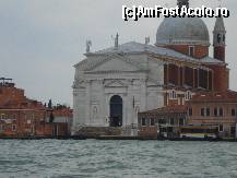 [P09] Italia - Venetia - Biserica Redentore, vazuta de pe Canal Giudecca » foto by Diaura*
 - 
<span class="allrVoted glyphicon glyphicon-heart hidden" id="av373608"></span>
<a class="m-l-10 hidden" id="sv373608" onclick="voting_Foto_DelVot(,373608,1229)" role="button">șterge vot <span class="glyphicon glyphicon-remove"></span></a>
<a id="v9373608" class=" c-red"  onclick="voting_Foto_SetVot(373608)" role="button"><span class="glyphicon glyphicon-heart-empty"></span> <b>LIKE</b> = Votează poza</a> <img class="hidden"  id="f373608W9" src="/imagini/loader.gif" border="0" /><span class="AjErrMes hidden" id="e373608ErM"></span>