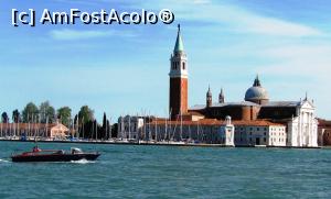 [P17] San Giorgio Maggiore » foto by Radu Tudoran
 - 
<span class="allrVoted glyphicon glyphicon-heart hidden" id="av746421"></span>
<a class="m-l-10 hidden" id="sv746421" onclick="voting_Foto_DelVot(,746421,1229)" role="button">șterge vot <span class="glyphicon glyphicon-remove"></span></a>
<a id="v9746421" class=" c-red"  onclick="voting_Foto_SetVot(746421)" role="button"><span class="glyphicon glyphicon-heart-empty"></span> <b>LIKE</b> = Votează poza</a> <img class="hidden"  id="f746421W9" src="/imagini/loader.gif" border="0" /><span class="AjErrMes hidden" id="e746421ErM"></span>