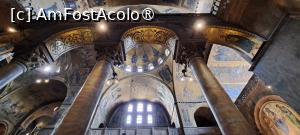[P15] Bazilica San Marco, interior » foto by irinad
 - 
<span class="allrVoted glyphicon glyphicon-heart hidden" id="av1480105"></span>
<a class="m-l-10 hidden" id="sv1480105" onclick="voting_Foto_DelVot(,1480105,1229)" role="button">șterge vot <span class="glyphicon glyphicon-remove"></span></a>
<a id="v91480105" class=" c-red"  onclick="voting_Foto_SetVot(1480105)" role="button"><span class="glyphicon glyphicon-heart-empty"></span> <b>LIKE</b> = Votează poza</a> <img class="hidden"  id="f1480105W9" src="/imagini/loader.gif" border="0" /><span class="AjErrMes hidden" id="e1480105ErM"></span>