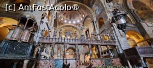 [P09] Bazilica San Marco, interior » foto by irinad
 - 
<span class="allrVoted glyphicon glyphicon-heart hidden" id="av1480099"></span>
<a class="m-l-10 hidden" id="sv1480099" onclick="voting_Foto_DelVot(,1480099,1229)" role="button">șterge vot <span class="glyphicon glyphicon-remove"></span></a>
<a id="v91480099" class=" c-red"  onclick="voting_Foto_SetVot(1480099)" role="button"><span class="glyphicon glyphicon-heart-empty"></span> <b>LIKE</b> = Votează poza</a> <img class="hidden"  id="f1480099W9" src="/imagini/loader.gif" border="0" /><span class="AjErrMes hidden" id="e1480099ErM"></span>