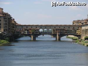 [P10] Ponte Vecchio, Florenta » foto by vlado2
 - 
<span class="allrVoted glyphicon glyphicon-heart hidden" id="av476858"></span>
<a class="m-l-10 hidden" id="sv476858" onclick="voting_Foto_DelVot(,476858,1230)" role="button">șterge vot <span class="glyphicon glyphicon-remove"></span></a>
<a id="v9476858" class=" c-red"  onclick="voting_Foto_SetVot(476858)" role="button"><span class="glyphicon glyphicon-heart-empty"></span> <b>LIKE</b> = Votează poza</a> <img class="hidden"  id="f476858W9" src="/imagini/loader.gif" border="0" /><span class="AjErrMes hidden" id="e476858ErM"></span>