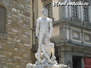 [P04] Statuile din Piazza della Signori » foto by vlado2
 - 
<span class="allrVoted glyphicon glyphicon-heart hidden" id="av476852"></span>
<a class="m-l-10 hidden" id="sv476852" onclick="voting_Foto_DelVot(,476852,1230)" role="button">șterge vot <span class="glyphicon glyphicon-remove"></span></a>
<a id="v9476852" class=" c-red"  onclick="voting_Foto_SetVot(476852)" role="button"><span class="glyphicon glyphicon-heart-empty"></span> <b>LIKE</b> = Votează poza</a> <img class="hidden"  id="f476852W9" src="/imagini/loader.gif" border="0" /><span class="AjErrMes hidden" id="e476852ErM"></span>