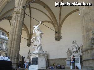 [P06] Loggia dei Lanzi » foto by vlado2
 - 
<span class="allrVoted glyphicon glyphicon-heart hidden" id="av476854"></span>
<a class="m-l-10 hidden" id="sv476854" onclick="voting_Foto_DelVot(,476854,1230)" role="button">șterge vot <span class="glyphicon glyphicon-remove"></span></a>
<a id="v9476854" class=" c-red"  onclick="voting_Foto_SetVot(476854)" role="button"><span class="glyphicon glyphicon-heart-empty"></span> <b>LIKE</b> = Votează poza</a> <img class="hidden"  id="f476854W9" src="/imagini/loader.gif" border="0" /><span class="AjErrMes hidden" id="e476854ErM"></span>