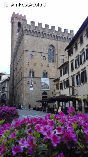 [P10] Museo nazionale Bargello » foto by Rofri
 - 
<span class="allrVoted glyphicon glyphicon-heart hidden" id="av957823"></span>
<a class="m-l-10 hidden" id="sv957823" onclick="voting_Foto_DelVot(,957823,1230)" role="button">șterge vot <span class="glyphicon glyphicon-remove"></span></a>
<a id="v9957823" class=" c-red"  onclick="voting_Foto_SetVot(957823)" role="button"><span class="glyphicon glyphicon-heart-empty"></span> <b>LIKE</b> = Votează poza</a> <img class="hidden"  id="f957823W9" src="/imagini/loader.gif" border="0" /><span class="AjErrMes hidden" id="e957823ErM"></span>