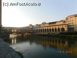 P12 [AUG-2021] Ponte Vecchio, în timp ce ne îndreptam spre Piazzale Michelangelo