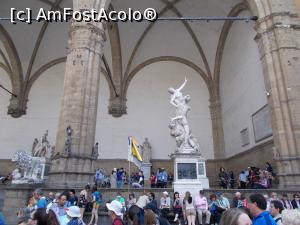 [P10] Loggia dei Lanzi. Răpirea Sabinelor.  » foto by mihaelavoicu
 - 
<span class="allrVoted glyphicon glyphicon-heart hidden" id="av1002749"></span>
<a class="m-l-10 hidden" id="sv1002749" onclick="voting_Foto_DelVot(,1002749,1230)" role="button">șterge vot <span class="glyphicon glyphicon-remove"></span></a>
<a id="v91002749" class=" c-red"  onclick="voting_Foto_SetVot(1002749)" role="button"><span class="glyphicon glyphicon-heart-empty"></span> <b>LIKE</b> = Votează poza</a> <img class="hidden"  id="f1002749W9" src="/imagini/loader.gif" border="0" /><span class="AjErrMes hidden" id="e1002749ErM"></span>