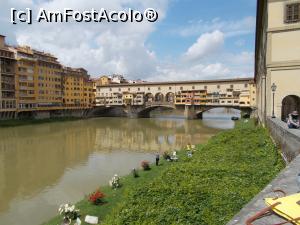 [P01] Ponte Vechio, după ce am ieșit de la Uffizi » foto by mihaelavoicu
 - 
<span class="allrVoted glyphicon glyphicon-heart hidden" id="av1056278"></span>
<a class="m-l-10 hidden" id="sv1056278" onclick="voting_Foto_DelVot(,1056278,1230)" role="button">șterge vot <span class="glyphicon glyphicon-remove"></span></a>
<a id="v91056278" class=" c-red"  onclick="voting_Foto_SetVot(1056278)" role="button"><span class="glyphicon glyphicon-heart-empty"></span> <b>LIKE</b> = Votează poza</a> <img class="hidden"  id="f1056278W9" src="/imagini/loader.gif" border="0" /><span class="AjErrMes hidden" id="e1056278ErM"></span>