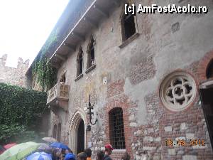 [P12] Italia - Verona, Palazzo Capuleti sau Casa a Julietei.  » foto by Diaura*
 - 
<span class="allrVoted glyphicon glyphicon-heart hidden" id="av371307"></span>
<a class="m-l-10 hidden" id="sv371307" onclick="voting_Foto_DelVot(,371307,1233)" role="button">șterge vot <span class="glyphicon glyphicon-remove"></span></a>
<a id="v9371307" class=" c-red"  onclick="voting_Foto_SetVot(371307)" role="button"><span class="glyphicon glyphicon-heart-empty"></span> <b>LIKE</b> = Votează poza</a> <img class="hidden"  id="f371307W9" src="/imagini/loader.gif" border="0" /><span class="AjErrMes hidden" id="e371307ErM"></span>