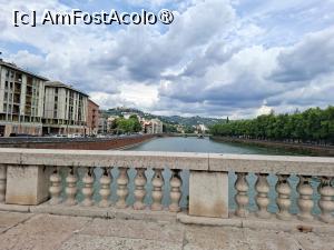 [P25] Râul Adige văzut de pe Ponte della Vittoria » foto by Carmen Ion
 - 
<span class="allrVoted glyphicon glyphicon-heart hidden" id="av1547930"></span>
<a class="m-l-10 hidden" id="sv1547930" onclick="voting_Foto_DelVot(,1547930,1233)" role="button">șterge vot <span class="glyphicon glyphicon-remove"></span></a>
<a id="v91547930" class=" c-red"  onclick="voting_Foto_SetVot(1547930)" role="button"><span class="glyphicon glyphicon-heart-empty"></span> <b>LIKE</b> = Votează poza</a> <img class="hidden"  id="f1547930W9" src="/imagini/loader.gif" border="0" /><span class="AjErrMes hidden" id="e1547930ErM"></span>