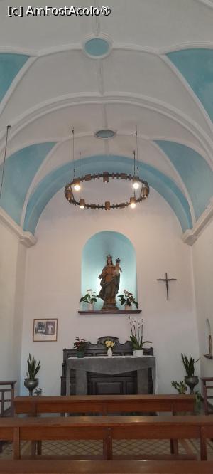 [P20] interior biserica » foto by Yolanda
 - 
<span class="allrVoted glyphicon glyphicon-heart hidden" id="av1534141"></span>
<a class="m-l-10 hidden" id="sv1534141" onclick="voting_Foto_DelVot(,1534141,1270)" role="button">șterge vot <span class="glyphicon glyphicon-remove"></span></a>
<a id="v91534141" class=" c-red"  onclick="voting_Foto_SetVot(1534141)" role="button"><span class="glyphicon glyphicon-heart-empty"></span> <b>LIKE</b> = Votează poza</a> <img class="hidden"  id="f1534141W9" src="/imagini/loader.gif" border="0" /><span class="AjErrMes hidden" id="e1534141ErM"></span>