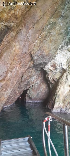 [P26] excursie de-a lungul coastei, intram într-o mica pestera » foto by Yolanda
 - 
<span class="allrVoted glyphicon glyphicon-heart hidden" id="av1534147"></span>
<a class="m-l-10 hidden" id="sv1534147" onclick="voting_Foto_DelVot(,1534147,1270)" role="button">șterge vot <span class="glyphicon glyphicon-remove"></span></a>
<a id="v91534147" class=" c-red"  onclick="voting_Foto_SetVot(1534147)" role="button"><span class="glyphicon glyphicon-heart-empty"></span> <b>LIKE</b> = Votează poza</a> <img class="hidden"  id="f1534147W9" src="/imagini/loader.gif" border="0" /><span class="AjErrMes hidden" id="e1534147ErM"></span>