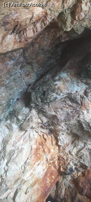 [P28] excursie de-a lungul coastei, intram într-o mica pestera » foto by Yolanda
 - 
<span class="allrVoted glyphicon glyphicon-heart hidden" id="av1534149"></span>
<a class="m-l-10 hidden" id="sv1534149" onclick="voting_Foto_DelVot(,1534149,1270)" role="button">șterge vot <span class="glyphicon glyphicon-remove"></span></a>
<a id="v91534149" class=" c-red"  onclick="voting_Foto_SetVot(1534149)" role="button"><span class="glyphicon glyphicon-heart-empty"></span> <b>LIKE</b> = Votează poza</a> <img class="hidden"  id="f1534149W9" src="/imagini/loader.gif" border="0" /><span class="AjErrMes hidden" id="e1534149ErM"></span>