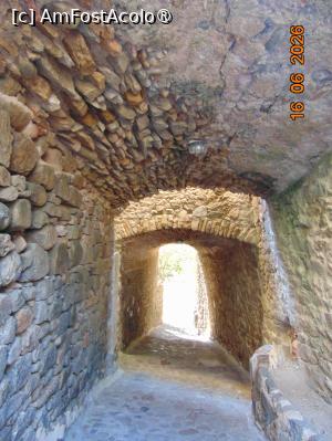 [P62] pasaj de trecere spre piata armelor » foto by Yolanda
 - 
<span class="allrVoted glyphicon glyphicon-heart hidden" id="av1534183"></span>
<a class="m-l-10 hidden" id="sv1534183" onclick="voting_Foto_DelVot(,1534183,1270)" role="button">șterge vot <span class="glyphicon glyphicon-remove"></span></a>
<a id="v91534183" class=" c-red"  onclick="voting_Foto_SetVot(1534183)" role="button"><span class="glyphicon glyphicon-heart-empty"></span> <b>LIKE</b> = Votează poza</a> <img class="hidden"  id="f1534183W9" src="/imagini/loader.gif" border="0" /><span class="AjErrMes hidden" id="e1534183ErM"></span>