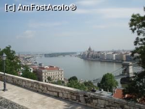 [P08] Panorama Budapestei văzută de la Bastionul Pescarilor.  » foto by Carmen Ion
 - 
<span class="allrVoted glyphicon glyphicon-heart hidden" id="av845643"></span>
<a class="m-l-10 hidden" id="sv845643" onclick="voting_Foto_DelVot(,845643,1275)" role="button">șterge vot <span class="glyphicon glyphicon-remove"></span></a>
<a id="v9845643" class=" c-red"  onclick="voting_Foto_SetVot(845643)" role="button"><span class="glyphicon glyphicon-heart-empty"></span> <b>LIKE</b> = Votează poza</a> <img class="hidden"  id="f845643W9" src="/imagini/loader.gif" border="0" /><span class="AjErrMes hidden" id="e845643ErM"></span>