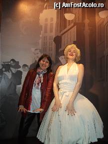 [P40] Madame Tussauds' » foto by raducondurache
 - 
<span class="allrVoted glyphicon glyphicon-heart hidden" id="av327453"></span>
<a class="m-l-10 hidden" id="sv327453" onclick="voting_Foto_DelVot(,327453,1570)" role="button">șterge vot <span class="glyphicon glyphicon-remove"></span></a>
<a id="v9327453" class=" c-red"  onclick="voting_Foto_SetVot(327453)" role="button"><span class="glyphicon glyphicon-heart-empty"></span> <b>LIKE</b> = Votează poza</a> <img class="hidden"  id="f327453W9" src="/imagini/loader.gif" border="0" /><span class="AjErrMes hidden" id="e327453ErM"></span>