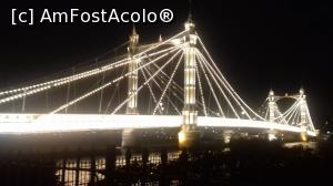 [P19] Albert Bridge, luminat puternic în întunericul serii » foto by diacrys*
 - 
<span class="allrVoted glyphicon glyphicon-heart hidden" id="av1042105"></span>
<a class="m-l-10 hidden" id="sv1042105" onclick="voting_Foto_DelVot(,1042105,1570)" role="button">șterge vot <span class="glyphicon glyphicon-remove"></span></a>
<a id="v91042105" class=" c-red"  onclick="voting_Foto_SetVot(1042105)" role="button"><span class="glyphicon glyphicon-heart-empty"></span> <b>LIKE</b> = Votează poza</a> <img class="hidden"  id="f1042105W9" src="/imagini/loader.gif" border="0" /><span class="AjErrMes hidden" id="e1042105ErM"></span>