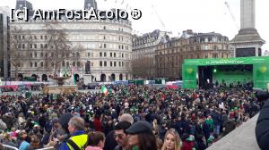 [P53] Trafalgar Square - Parada de Sf Patrick.  » foto by Aurici
 - 
<span class="allrVoted glyphicon glyphicon-heart hidden" id="av1076430"></span>
<a class="m-l-10 hidden" id="sv1076430" onclick="voting_Foto_DelVot(,1076430,1570)" role="button">șterge vot <span class="glyphicon glyphicon-remove"></span></a>
<a id="v91076430" class=" c-red"  onclick="voting_Foto_SetVot(1076430)" role="button"><span class="glyphicon glyphicon-heart-empty"></span> <b>LIKE</b> = Votează poza</a> <img class="hidden"  id="f1076430W9" src="/imagini/loader.gif" border="0" /><span class="AjErrMes hidden" id="e1076430ErM"></span>