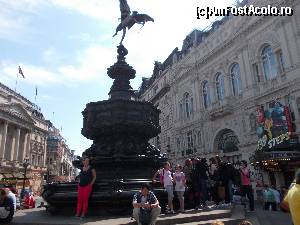 [P03] Picadilly Circus, sau centrul Londrei » foto by marius gaudi*
 - 
<span class="allrVoted glyphicon glyphicon-heart hidden" id="av683343"></span>
<a class="m-l-10 hidden" id="sv683343" onclick="voting_Foto_DelVot(,683343,1570)" role="button">șterge vot <span class="glyphicon glyphicon-remove"></span></a>
<a id="v9683343" class=" c-red"  onclick="voting_Foto_SetVot(683343)" role="button"><span class="glyphicon glyphicon-heart-empty"></span> <b>LIKE</b> = Votează poza</a> <img class="hidden"  id="f683343W9" src="/imagini/loader.gif" border="0" /><span class="AjErrMes hidden" id="e683343ErM"></span>