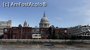 [P17] Catedrala St. Paul și City of London School » foto by Mika
 - 
<span class="allrVoted glyphicon glyphicon-heart hidden" id="av1489891"></span>
<a class="m-l-10 hidden" id="sv1489891" onclick="voting_Foto_DelVot(,1489891,1570)" role="button">șterge vot <span class="glyphicon glyphicon-remove"></span></a>
<a id="v91489891" class=" c-red"  onclick="voting_Foto_SetVot(1489891)" role="button"><span class="glyphicon glyphicon-heart-empty"></span> <b>LIKE</b> = Votează poza</a> <img class="hidden"  id="f1489891W9" src="/imagini/loader.gif" border="0" /><span class="AjErrMes hidden" id="e1489891ErM"></span>