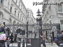 [P33] London - Downing Street » foto by Liaa*
 - 
<span class="allrVoted glyphicon glyphicon-heart hidden" id="av220657"></span>
<a class="m-l-10 hidden" id="sv220657" onclick="voting_Foto_DelVot(,220657,1570)" role="button">șterge vot <span class="glyphicon glyphicon-remove"></span></a>
<a id="v9220657" class=" c-red"  onclick="voting_Foto_SetVot(220657)" role="button"><span class="glyphicon glyphicon-heart-empty"></span> <b>LIKE</b> = Votează poza</a> <img class="hidden"  id="f220657W9" src="/imagini/loader.gif" border="0" /><span class="AjErrMes hidden" id="e220657ErM"></span>