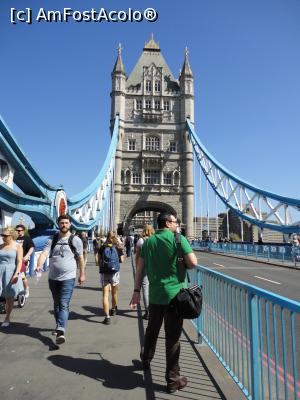 [P05] Tower Bridge » foto by lianacioban
 - 
<span class="allrVoted glyphicon glyphicon-heart hidden" id="av986836"></span>
<a class="m-l-10 hidden" id="sv986836" onclick="voting_Foto_DelVot(,986836,1570)" role="button">șterge vot <span class="glyphicon glyphicon-remove"></span></a>
<a id="v9986836" class=" c-red"  onclick="voting_Foto_SetVot(986836)" role="button"><span class="glyphicon glyphicon-heart-empty"></span> <b>LIKE</b> = Votează poza</a> <img class="hidden"  id="f986836W9" src="/imagini/loader.gif" border="0" /><span class="AjErrMes hidden" id="e986836ErM"></span>