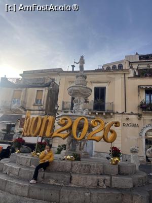 [P10] Taormina -Fontana di Duomo » foto by Yersinia Pestis
 - 
<span class="allrVoted glyphicon glyphicon-heart hidden" id="av1516019"></span>
<a class="m-l-10 hidden" id="sv1516019" onclick="voting_Foto_DelVot(,1516019,1579)" role="button">șterge vot <span class="glyphicon glyphicon-remove"></span></a>
<a id="v91516019" class=" c-red"  onclick="voting_Foto_SetVot(1516019)" role="button"><span class="glyphicon glyphicon-heart-empty"></span> <b>LIKE</b> = Votează poza</a> <img class="hidden"  id="f1516019W9" src="/imagini/loader.gif" border="0" /><span class="AjErrMes hidden" id="e1516019ErM"></span>