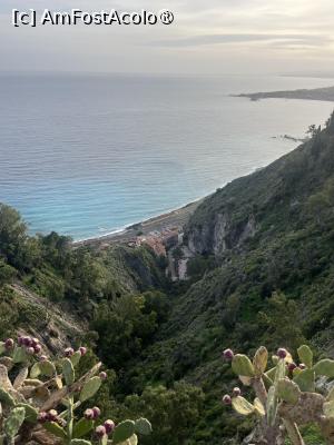 [P30] Taormina -Marea Ionică » foto by Yersinia Pestis
 - 
<span class="allrVoted glyphicon glyphicon-heart hidden" id="av1516039"></span>
<a class="m-l-10 hidden" id="sv1516039" onclick="voting_Foto_DelVot(,1516039,1579)" role="button">șterge vot <span class="glyphicon glyphicon-remove"></span></a>
<a id="v91516039" class=" c-red"  onclick="voting_Foto_SetVot(1516039)" role="button"><span class="glyphicon glyphicon-heart-empty"></span> <b>LIKE</b> = Votează poza</a> <img class="hidden"  id="f1516039W9" src="/imagini/loader.gif" border="0" /><span class="AjErrMes hidden" id="e1516039ErM"></span>