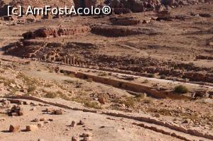 [P57] Petra, Strada Coloanelor văzută se sus de la Templu » foto by mprofeanu
 - 
<span class="allrVoted glyphicon glyphicon-heart hidden" id="av923774"></span>
<a class="m-l-10 hidden" id="sv923774" onclick="voting_Foto_DelVot(,923774,1615)" role="button">șterge vot <span class="glyphicon glyphicon-remove"></span></a>
<a id="v9923774" class=" c-red"  onclick="voting_Foto_SetVot(923774)" role="button"><span class="glyphicon glyphicon-heart-empty"></span> <b>LIKE</b> = Votează poza</a> <img class="hidden"  id="f923774W9" src="/imagini/loader.gif" border="0" /><span class="AjErrMes hidden" id="e923774ErM"></span>