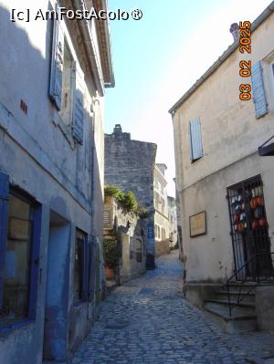 [P08] Baux de Provence » foto by Yolanda
 - 
<span class="allrVoted glyphicon glyphicon-heart hidden" id="av1482337"></span>
<a class="m-l-10 hidden" id="sv1482337" onclick="voting_Foto_DelVot(,1482337,1628)" role="button">șterge vot <span class="glyphicon glyphicon-remove"></span></a>
<a id="v91482337" class=" c-red"  onclick="voting_Foto_SetVot(1482337)" role="button"><span class="glyphicon glyphicon-heart-empty"></span> <b>LIKE</b> = Votează poza</a> <img class="hidden"  id="f1482337W9" src="/imagini/loader.gif" border="0" /><span class="AjErrMes hidden" id="e1482337ErM"></span>