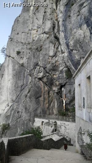 [P29] biserica Saint Marie-Magdaleine, munte, scari » foto by Yolanda
 - 
<span class="allrVoted glyphicon glyphicon-heart hidden" id="av1503578"></span>
<a class="m-l-10 hidden" id="sv1503578" onclick="voting_Foto_DelVot(,1503578,1628)" role="button">șterge vot <span class="glyphicon glyphicon-remove"></span></a>
<a id="v91503578" class=" c-red"  onclick="voting_Foto_SetVot(1503578)" role="button"><span class="glyphicon glyphicon-heart-empty"></span> <b>LIKE</b> = Votează poza</a> <img class="hidden"  id="f1503578W9" src="/imagini/loader.gif" border="0" /><span class="AjErrMes hidden" id="e1503578ErM"></span>
