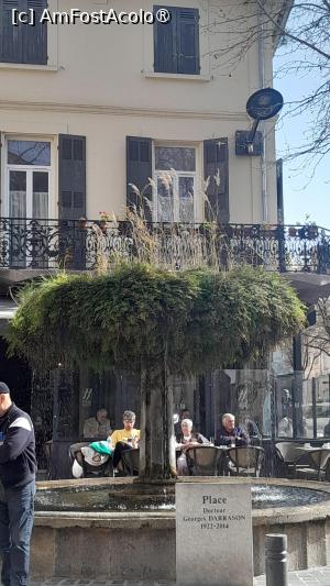 [P02] Istres, la fântâna » foto by Yolanda
 - 
<span class="allrVoted glyphicon glyphicon-heart hidden" id="av1525228"></span>
<a class="m-l-10 hidden" id="sv1525228" onclick="voting_Foto_DelVot(,1525228,1628)" role="button">șterge vot <span class="glyphicon glyphicon-remove"></span></a>
<a id="v91525228" class=" c-red"  onclick="voting_Foto_SetVot(1525228)" role="button"><span class="glyphicon glyphicon-heart-empty"></span> <b>LIKE</b> = Votează poza</a> <img class="hidden"  id="f1525228W9" src="/imagini/loader.gif" border="0" /><span class="AjErrMes hidden" id="e1525228ErM"></span>