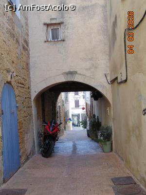 [P36] centrul vechi, stradute înguste, cladii cu obloane vechi » foto by Yolanda
 - 
<span class="allrVoted glyphicon glyphicon-heart hidden" id="av1525262"></span>
<a class="m-l-10 hidden" id="sv1525262" onclick="voting_Foto_DelVot(,1525262,1628)" role="button">șterge vot <span class="glyphicon glyphicon-remove"></span></a>
<a id="v91525262" class=" c-red"  onclick="voting_Foto_SetVot(1525262)" role="button"><span class="glyphicon glyphicon-heart-empty"></span> <b>LIKE</b> = Votează poza</a> <img class="hidden"  id="f1525262W9" src="/imagini/loader.gif" border="0" /><span class="AjErrMes hidden" id="e1525262ErM"></span>