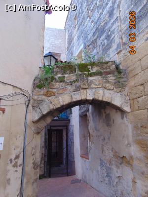 [P38] centrul vechi, stradute înguste, cladii cu obloane vechi » foto by Yolanda
 - 
<span class="allrVoted glyphicon glyphicon-heart hidden" id="av1525264"></span>
<a class="m-l-10 hidden" id="sv1525264" onclick="voting_Foto_DelVot(,1525264,1628)" role="button">șterge vot <span class="glyphicon glyphicon-remove"></span></a>
<a id="v91525264" class=" c-red"  onclick="voting_Foto_SetVot(1525264)" role="button"><span class="glyphicon glyphicon-heart-empty"></span> <b>LIKE</b> = Votează poza</a> <img class="hidden"  id="f1525264W9" src="/imagini/loader.gif" border="0" /><span class="AjErrMes hidden" id="e1525264ErM"></span>