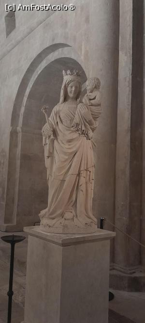 [P16] statuia Notre-Dame în biserica » foto by Yolanda
 - 
<span class="allrVoted glyphicon glyphicon-heart hidden" id="av1548111"></span>
<a class="m-l-10 hidden" id="sv1548111" onclick="voting_Foto_DelVot(,1548111,1628)" role="button">șterge vot <span class="glyphicon glyphicon-remove"></span></a>
<a id="v91548111" class=" c-red"  onclick="voting_Foto_SetVot(1548111)" role="button"><span class="glyphicon glyphicon-heart-empty"></span> <b>LIKE</b> = Votează poza</a> <img class="hidden"  id="f1548111W9" src="/imagini/loader.gif" border="0" /><span class="AjErrMes hidden" id="e1548111ErM"></span>