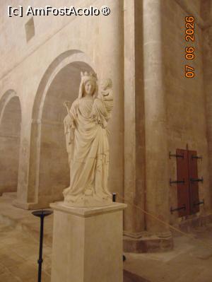 [P45] statuia Notre-Dame în biserica » foto by Yolanda
 - 
<span class="allrVoted glyphicon glyphicon-heart hidden" id="av1548140"></span>
<a class="m-l-10 hidden" id="sv1548140" onclick="voting_Foto_DelVot(,1548140,1628)" role="button">șterge vot <span class="glyphicon glyphicon-remove"></span></a>
<a id="v91548140" class=" c-red"  onclick="voting_Foto_SetVot(1548140)" role="button"><span class="glyphicon glyphicon-heart-empty"></span> <b>LIKE</b> = Votează poza</a> <img class="hidden"  id="f1548140W9" src="/imagini/loader.gif" border="0" /><span class="AjErrMes hidden" id="e1548140ErM"></span>