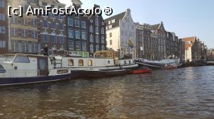 [P06] Clădiri impunătoare și case plutitoare pe canalele din Amsterdam.  » foto by Aurici
 - 
<span class="allrVoted glyphicon glyphicon-heart hidden" id="av1073694"></span>
<a class="m-l-10 hidden" id="sv1073694" onclick="voting_Foto_DelVot(,1073694,1639)" role="button">șterge vot <span class="glyphicon glyphicon-remove"></span></a>
<a id="v91073694" class=" c-red"  onclick="voting_Foto_SetVot(1073694)" role="button"><span class="glyphicon glyphicon-heart-empty"></span> <b>LIKE</b> = Votează poza</a> <img class="hidden"  id="f1073694W9" src="/imagini/loader.gif" border="0" /><span class="AjErrMes hidden" id="e1073694ErM"></span>