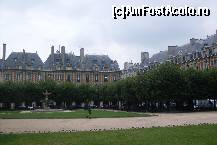 [P13] Place des Vosges » foto by Ovidiu istorie
 - 
<span class="allrVoted glyphicon glyphicon-heart hidden" id="av320805"></span>
<a class="m-l-10 hidden" id="sv320805" onclick="voting_Foto_DelVot(,320805,1684)" role="button">șterge vot <span class="glyphicon glyphicon-remove"></span></a>
<a id="v9320805" class=" c-red"  onclick="voting_Foto_SetVot(320805)" role="button"><span class="glyphicon glyphicon-heart-empty"></span> <b>LIKE</b> = Votează poza</a> <img class="hidden"  id="f320805W9" src="/imagini/loader.gif" border="0" /><span class="AjErrMes hidden" id="e320805ErM"></span>