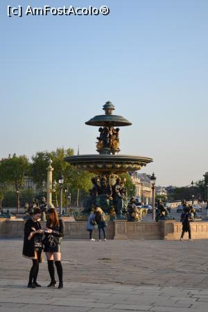 [P18] Place de la Concorde .N-as crede ca s-ar imbraca asa in China » foto by AZE
 - 
<span class="allrVoted glyphicon glyphicon-heart hidden" id="av848257"></span>
<a class="m-l-10 hidden" id="sv848257" onclick="voting_Foto_DelVot(,848257,1684)" role="button">șterge vot <span class="glyphicon glyphicon-remove"></span></a>
<a id="v9848257" class=" c-red"  onclick="voting_Foto_SetVot(848257)" role="button"><span class="glyphicon glyphicon-heart-empty"></span> <b>LIKE</b> = Votează poza</a> <img class="hidden"  id="f848257W9" src="/imagini/loader.gif" border="0" /><span class="AjErrMes hidden" id="e848257ErM"></span>