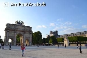 [P17] Micul Arc de Triumf iar la dreapta JArdin de Carrousel și muzeul de artă decorativă » foto by AZE
 - 
<span class="allrVoted glyphicon glyphicon-heart hidden" id="av898102"></span>
<a class="m-l-10 hidden" id="sv898102" onclick="voting_Foto_DelVot(,898102,1684)" role="button">șterge vot <span class="glyphicon glyphicon-remove"></span></a>
<a id="v9898102" class=" c-red"  onclick="voting_Foto_SetVot(898102)" role="button"><span class="glyphicon glyphicon-heart-empty"></span> <b>LIKE</b> = Votează poza</a> <img class="hidden"  id="f898102W9" src="/imagini/loader.gif" border="0" /><span class="AjErrMes hidden" id="e898102ErM"></span>