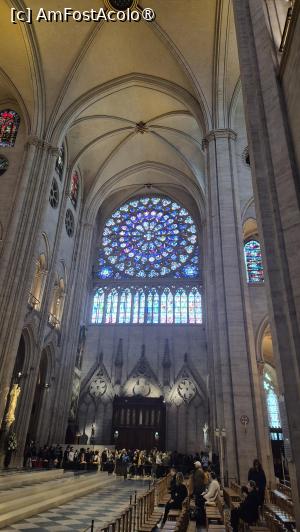[P16] Paris - Notre Dame - interior » foto by ANILU
 - 
<span class="allrVoted glyphicon glyphicon-heart hidden" id="av1521137"></span>
<a class="m-l-10 hidden" id="sv1521137" onclick="voting_Foto_DelVot(,1521137,1684)" role="button">șterge vot <span class="glyphicon glyphicon-remove"></span></a>
<a id="v91521137" class=" c-red"  onclick="voting_Foto_SetVot(1521137)" role="button"><span class="glyphicon glyphicon-heart-empty"></span> <b>LIKE</b> = Votează poza</a> <img class="hidden"  id="f1521137W9" src="/imagini/loader.gif" border="0" /><span class="AjErrMes hidden" id="e1521137ErM"></span>