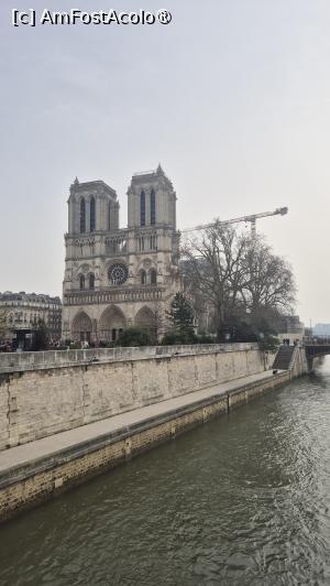 [P19] Paris - Notre Dame » foto by ANILU
 - 
<span class="allrVoted glyphicon glyphicon-heart hidden" id="av1521140"></span>
<a class="m-l-10 hidden" id="sv1521140" onclick="voting_Foto_DelVot(,1521140,1684)" role="button">șterge vot <span class="glyphicon glyphicon-remove"></span></a>
<a id="v91521140" class=" c-red"  onclick="voting_Foto_SetVot(1521140)" role="button"><span class="glyphicon glyphicon-heart-empty"></span> <b>LIKE</b> = Votează poza</a> <img class="hidden"  id="f1521140W9" src="/imagini/loader.gif" border="0" /><span class="AjErrMes hidden" id="e1521140ErM"></span>