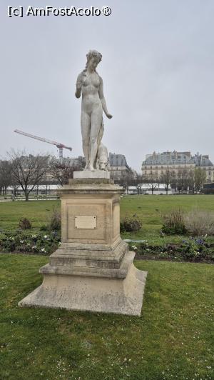 [P40] Paris - prin Grădinile Tuileries » foto by ANILU
 - 
<span class="allrVoted glyphicon glyphicon-heart hidden" id="av1521161"></span>
<a class="m-l-10 hidden" id="sv1521161" onclick="voting_Foto_DelVot(,1521161,1684)" role="button">șterge vot <span class="glyphicon glyphicon-remove"></span></a>
<a id="v91521161" class=" c-red"  onclick="voting_Foto_SetVot(1521161)" role="button"><span class="glyphicon glyphicon-heart-empty"></span> <b>LIKE</b> = Votează poza</a> <img class="hidden"  id="f1521161W9" src="/imagini/loader.gif" border="0" /><span class="AjErrMes hidden" id="e1521161ErM"></span>