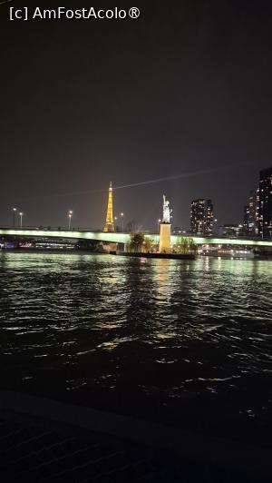 [P09] Paris - plimbare pe Sena » foto by ANILU
 - 
<span class="allrVoted glyphicon glyphicon-heart hidden" id="av1521130"></span>
<a class="m-l-10 hidden" id="sv1521130" onclick="voting_Foto_DelVot(,1521130,1684)" role="button">șterge vot <span class="glyphicon glyphicon-remove"></span></a>
<a id="v91521130" class=" c-red"  onclick="voting_Foto_SetVot(1521130)" role="button"><span class="glyphicon glyphicon-heart-empty"></span> <b>LIKE</b> = Votează poza</a> <img class="hidden"  id="f1521130W9" src="/imagini/loader.gif" border="0" /><span class="AjErrMes hidden" id="e1521130ErM"></span>