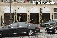 [P17] Automobile de lux asteapta clienti de lux in fata hotelului Ritz din Place Vendome » foto by dorgo
 - 
<span class="allrVoted glyphicon glyphicon-heart hidden" id="av158419"></span>
<a class="m-l-10 hidden" id="sv158419" onclick="voting_Foto_DelVot(,158419,1684)" role="button">șterge vot <span class="glyphicon glyphicon-remove"></span></a>
<a id="v9158419" class=" c-red"  onclick="voting_Foto_SetVot(158419)" role="button"><span class="glyphicon glyphicon-heart-empty"></span> <b>LIKE</b> = Votează poza</a> <img class="hidden"  id="f158419W9" src="/imagini/loader.gif" border="0" /><span class="AjErrMes hidden" id="e158419ErM"></span>